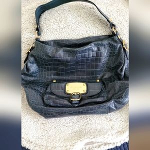Michael Kors shoulder bag. Dark blue with gold hardware